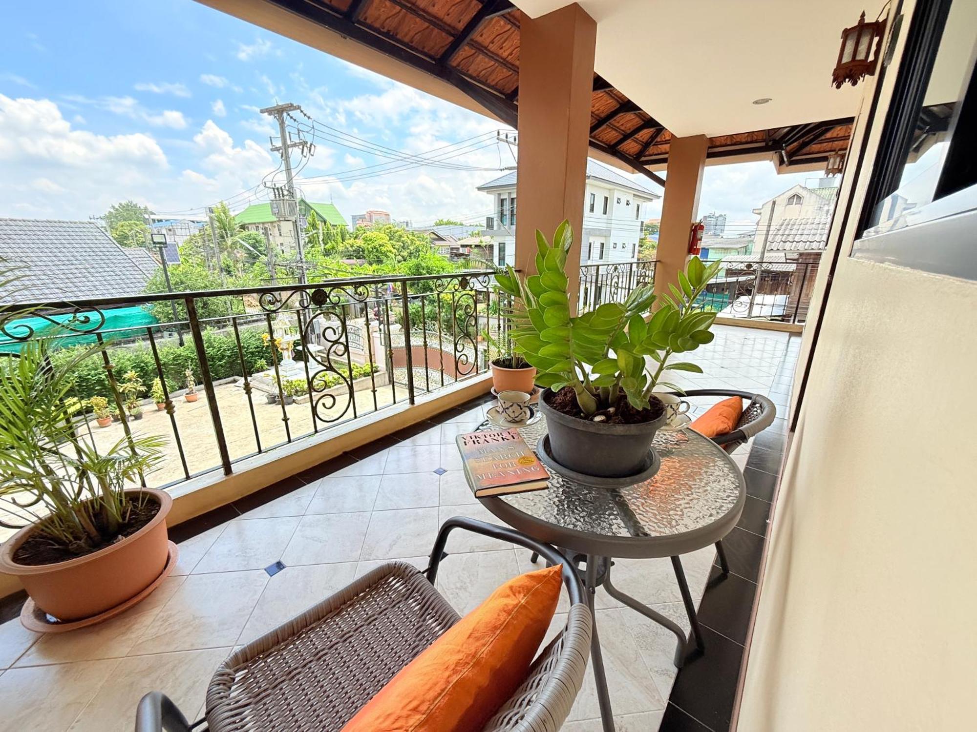 Laph Kham House Aparthotel Τσιάνγκ Μάι Εξωτερικό φωτογραφία